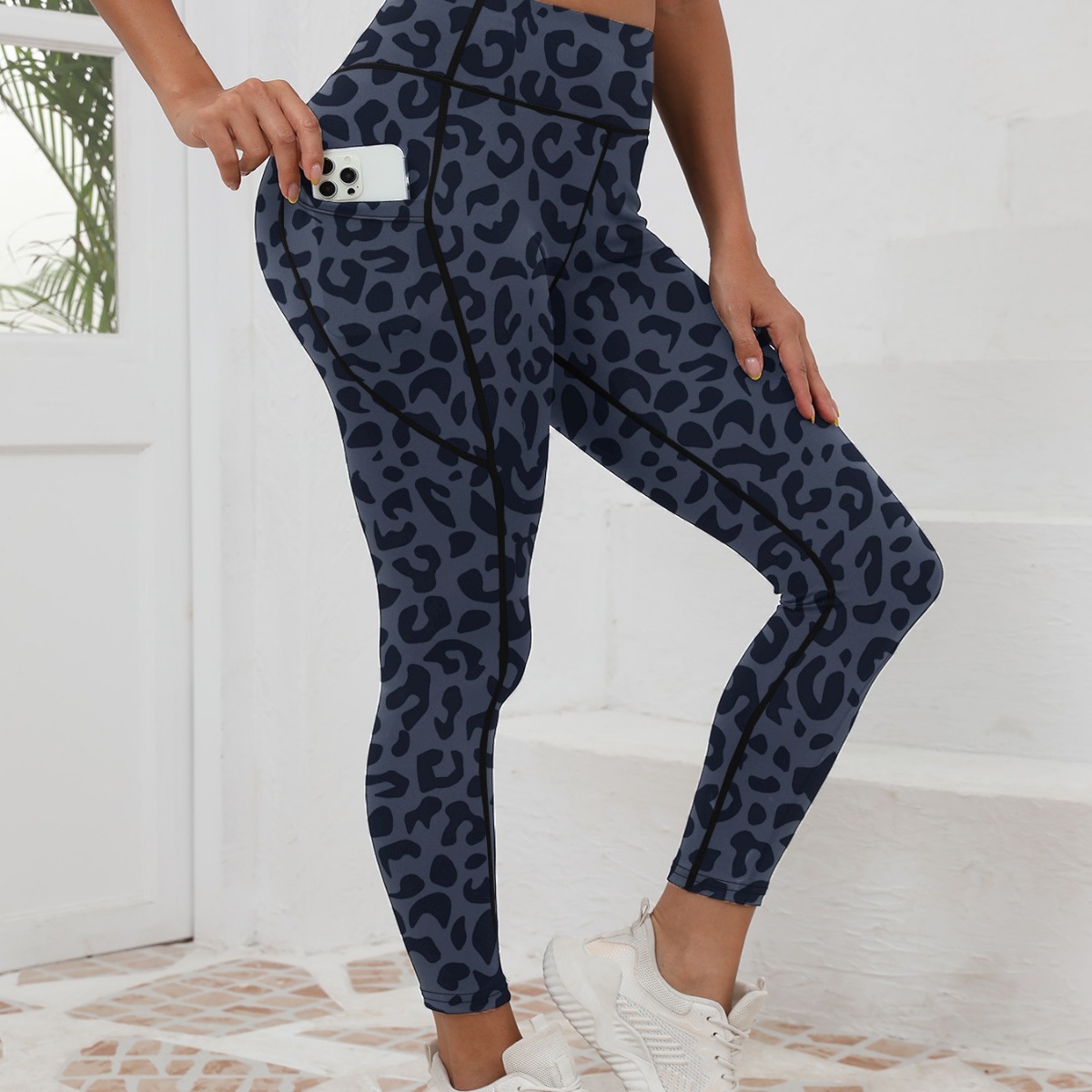 Leopard-print High-waisted Leggings For Women - Image 3
